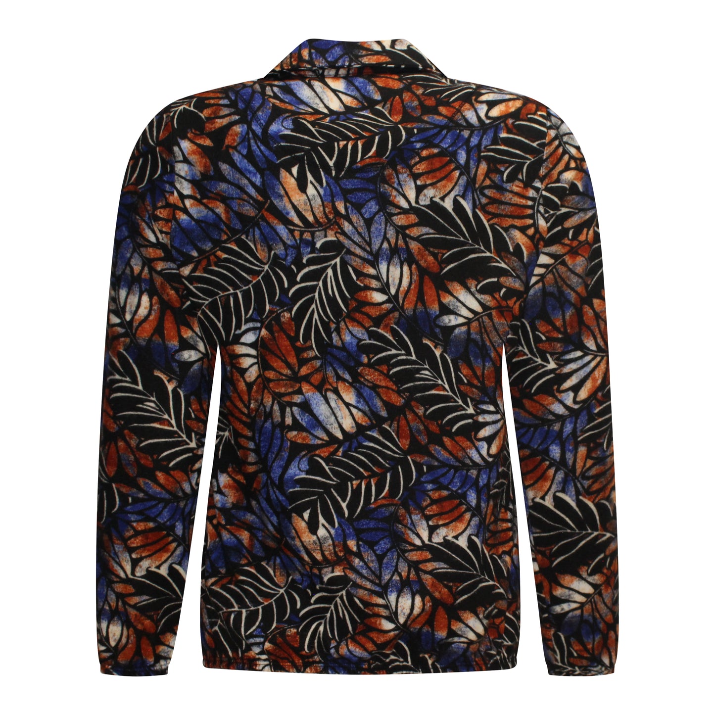Achterzijde van Sensia Blouson Femke met diepe v-hals en bloemmotief in het blauw.