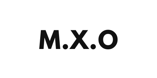 Logo van M.X.O, mode voor actieve en moderne senioren.