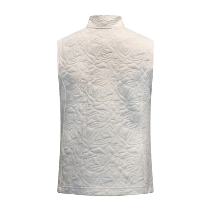 Achterzijde van Bodywarmer Isa in offwhite, met rits en steekzakken, ideaal voor een stijlvolle en warme look.