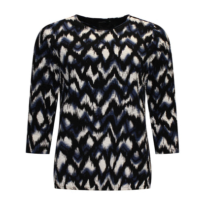 Voorzijde van Brandtex Blouson Mirna in zachte stof met driekwart mouwen in blauw met zwart.