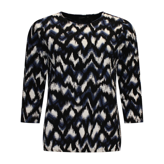 Voorzijde van Brandtex Blouson Mirna in zachte stof met driekwart mouwen in blauw met zwart.