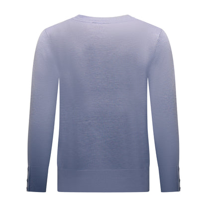 Achterzijde van Brandtex Trui Renske met ronde hals, lange mouwen en boord in het lichtblauw.