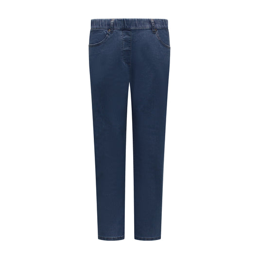 Voorzijde van Brandtex jeans Annelou met elastische band, riemlussen, rechte pijpen en steekzakken in middenblauw.