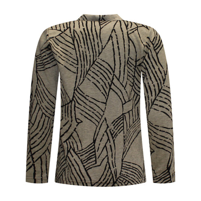 Achterzijde van Lady Style T-shirt Mirjam met lange mouwen in zand met zwart.
