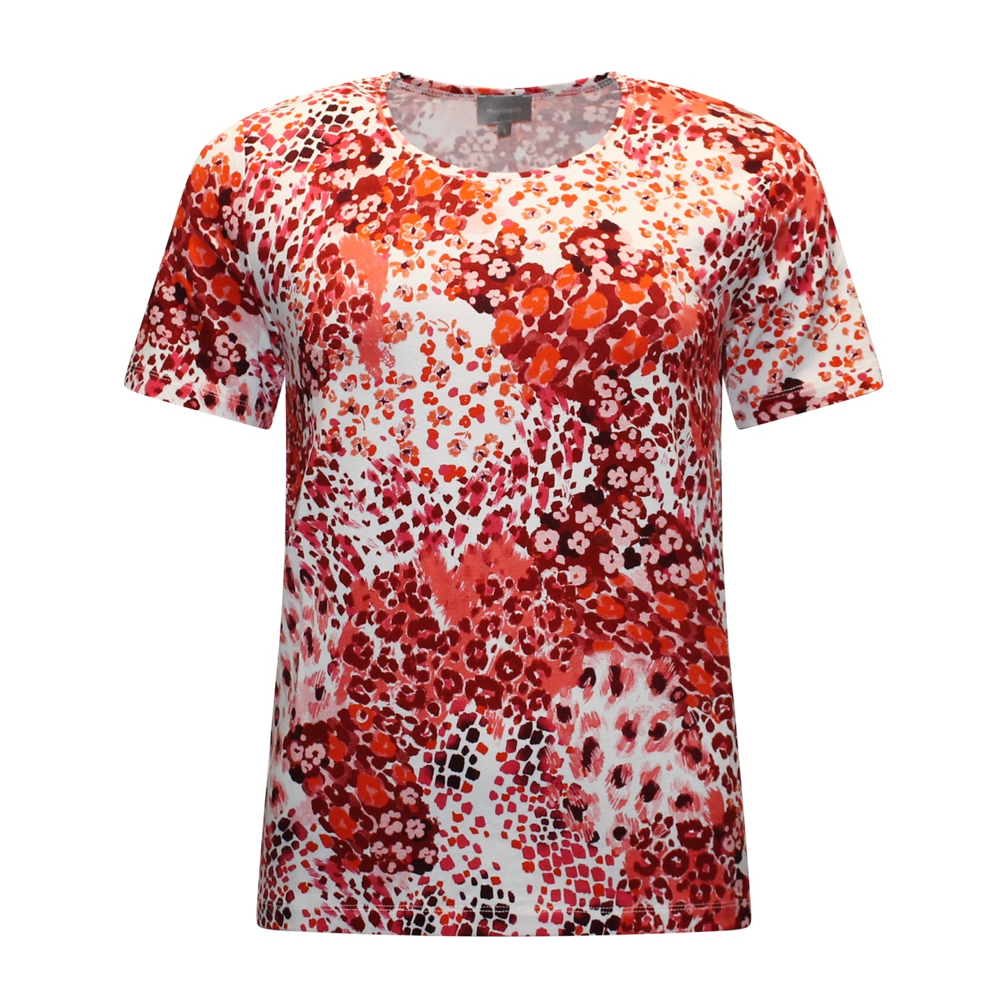 Voorzijde van Marinello T-shirt Elske met ronde hals, korte mouwen, recht model en all-over print in rood.