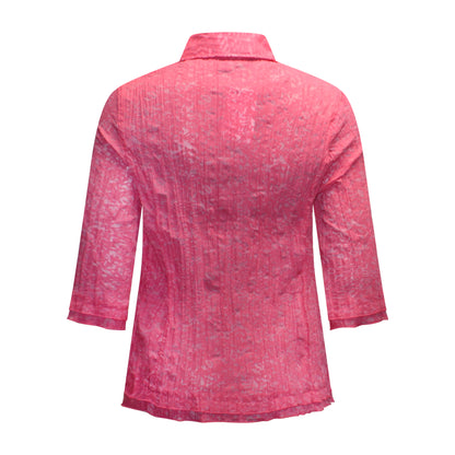Achterzijde van Navigazione blouse Simone met driekwart mouwen en patroon in roze.