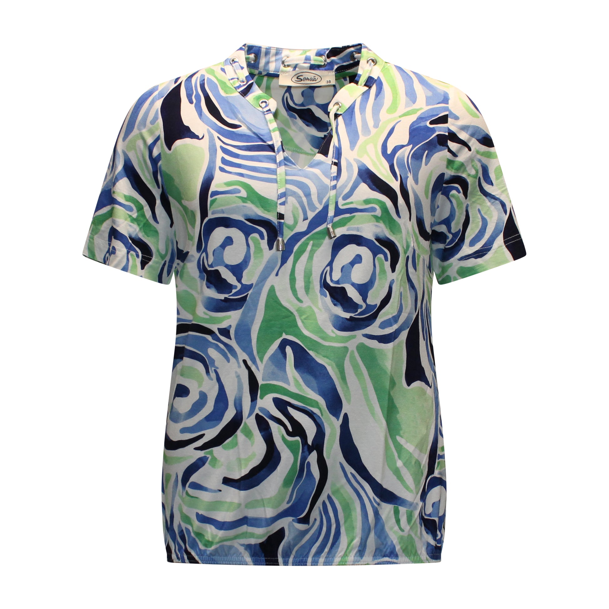 Voorzijde van Sensia blouson Lonneke met korte mouwen, ronde hals die uitloopt in V-hals met koordsluiting en kleuren blauw, groen en wit.
