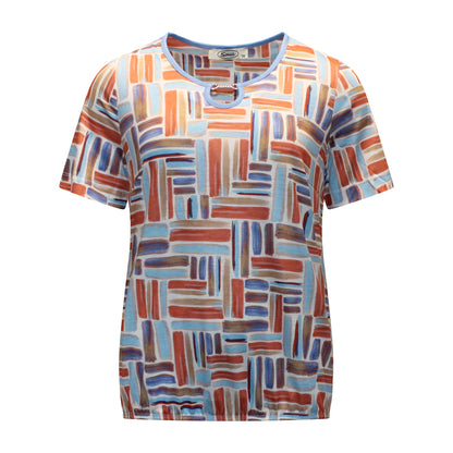 Voorzijde van Sensia blouson Meike met korte mouwen, ronde hals met sierdetail en streepmotief in lichtblauw en rood.