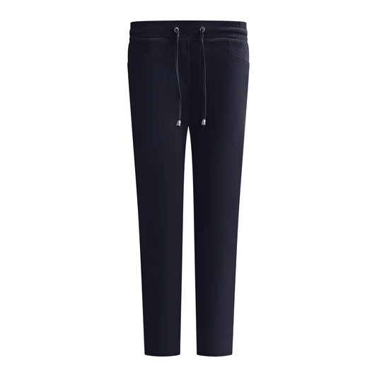 Voorzijde van Sensia Pantalon Peggy in zwart, korte lengte, winterkwaliteit, met elastische band en zakken.