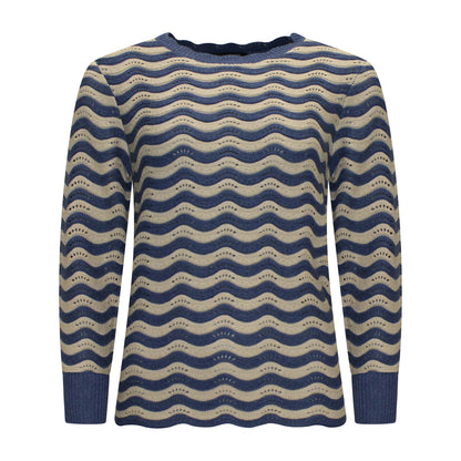 Voorzijde van Signature Pullover Mariska met ronde hals, lange mouwen, boordje en gegolfd streepmotief in blauw.