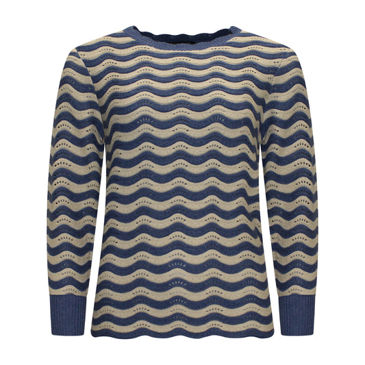 Voorzijde van Signature Pullover Mariska met ronde hals, lange mouwen, boordje en gegolfd streepmotief in blauw.