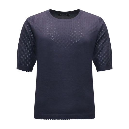 Voorzijde van Signature t-shirt Helga met ronde hals, korte mouwen en licht doorschijnend patroon in marine.