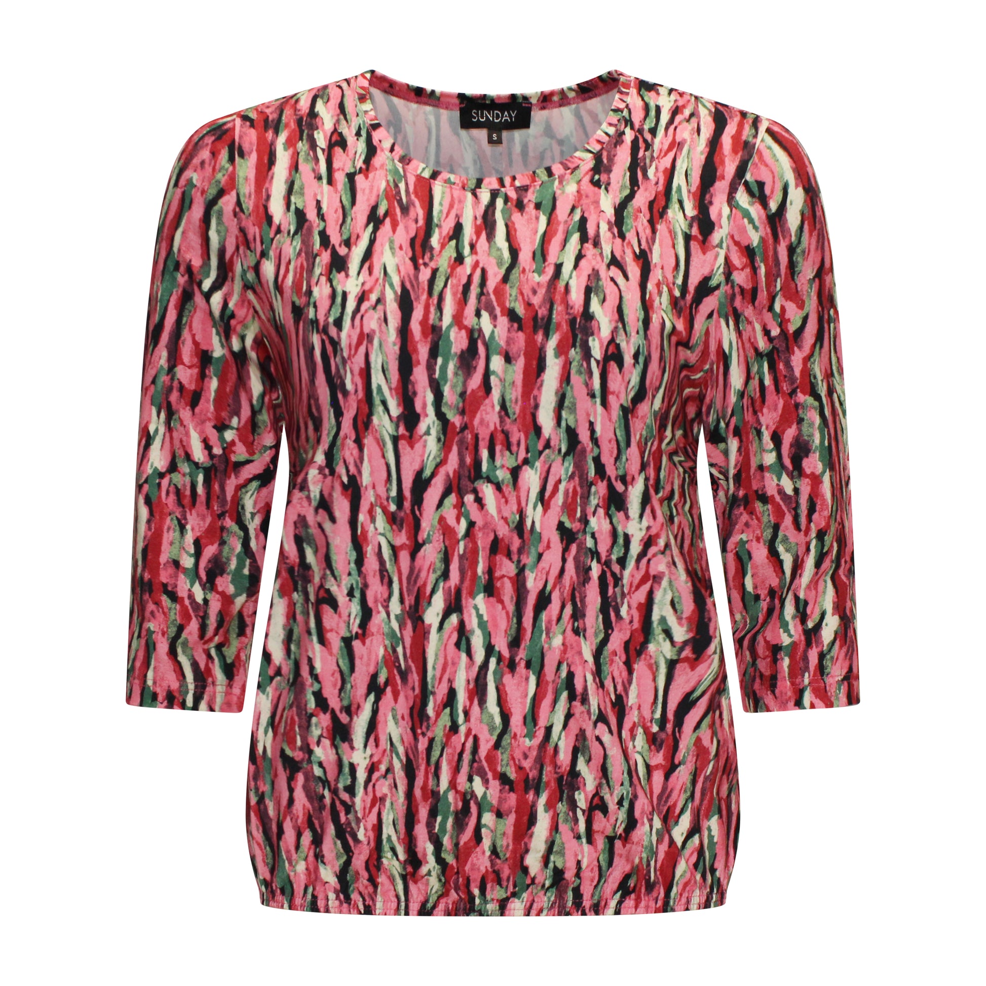 Voorzijde van Sunday Blouson Maris met driekwart mouwen en ronde hals in het roze.