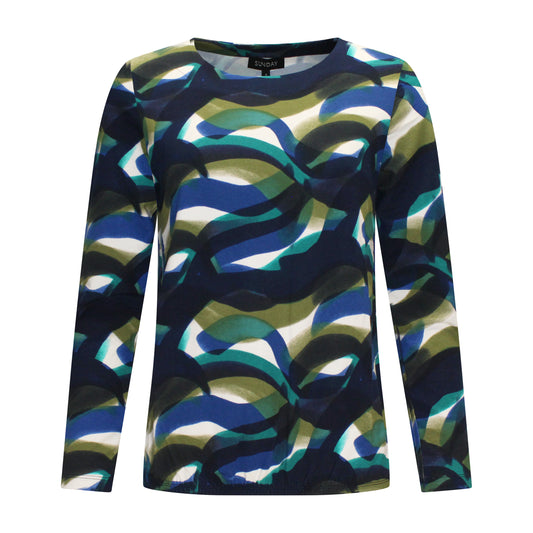 Voorzijde van Sunday Blouson Selina met ronde hals, lange mouwen en speels blauw-groen patroon.