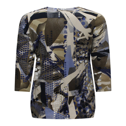 Achterzijde van het Sunday T-shirt Bo met subtiele print en rechte zoom.