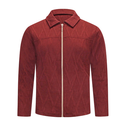 Voorzijde van Sunday Vest Ilse in bordeaux rood met lange mouwen, kraagje en steekzakken aan de zijkant.
